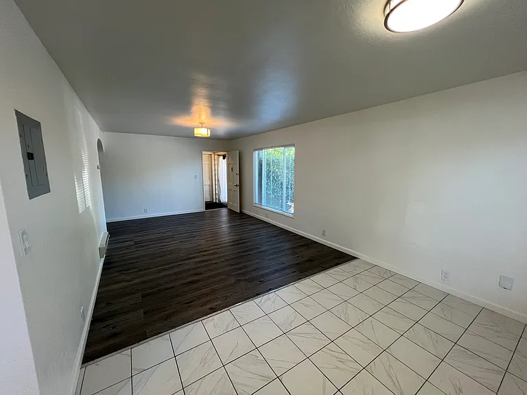 1452 Bay St #A — Photo 5