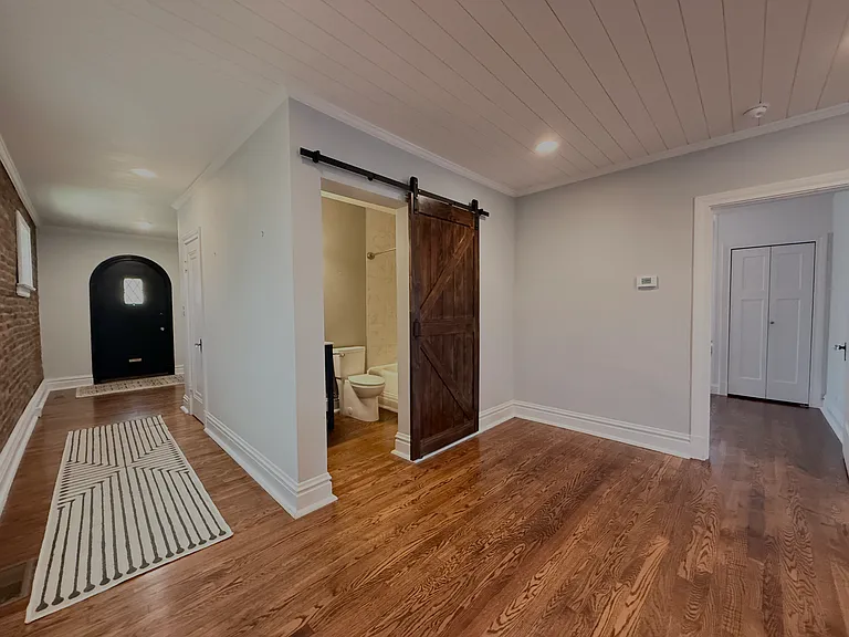 5648 Goethe Ave — Photo 18