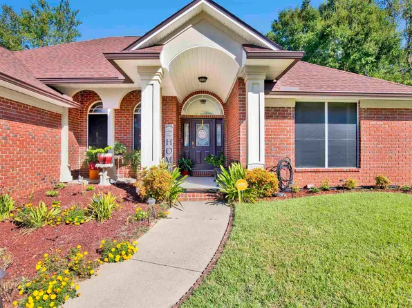 2101 Pin High Dr, Pensacola, FL 32526