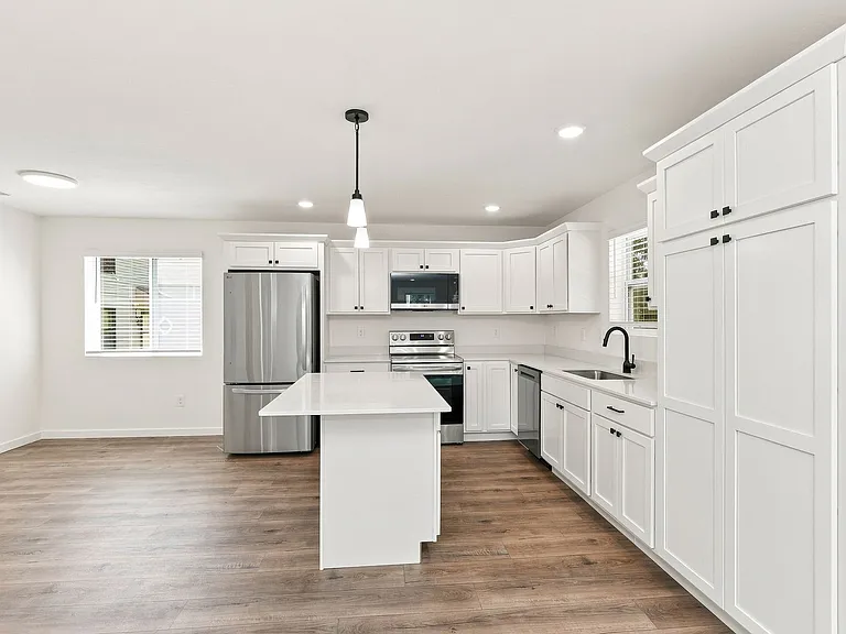 1010 Chittock Ave — Photo 6