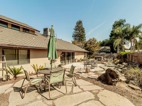 1531 E Avila Drive, Tulare, CA 93274
