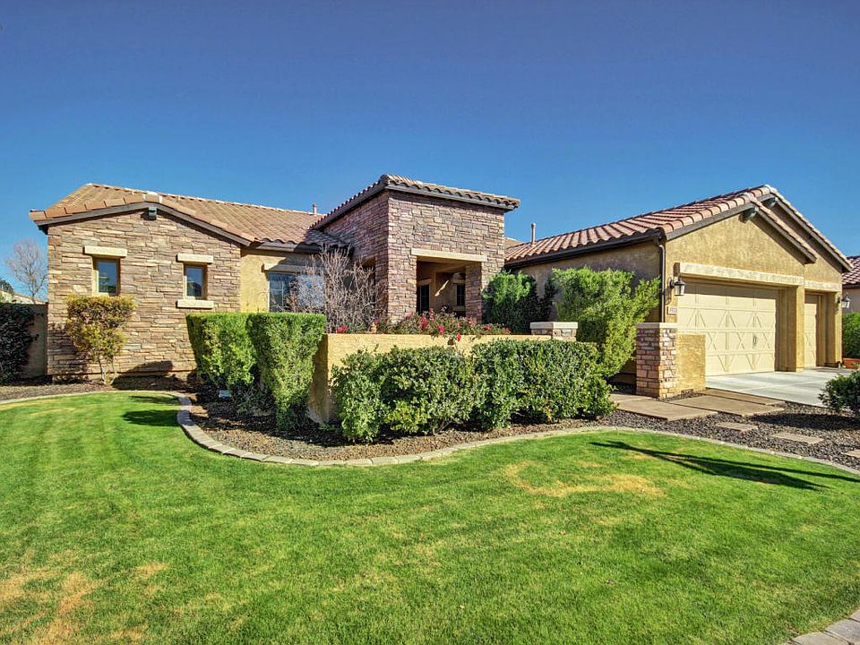 1st image of 3572 E Prescott Pl
