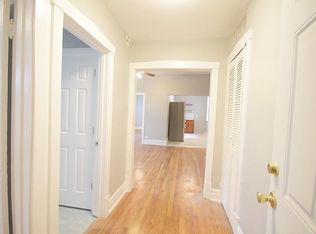 3458 W Irving Park Rd #2R, Chicago, IL 60618