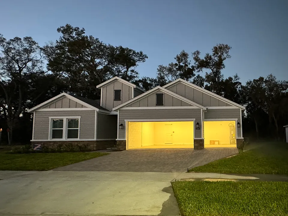2041 Treetop Branch Way