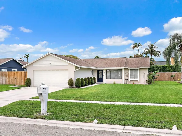 110 Parkwood Drive, Royal Palm Beach, FL 33411