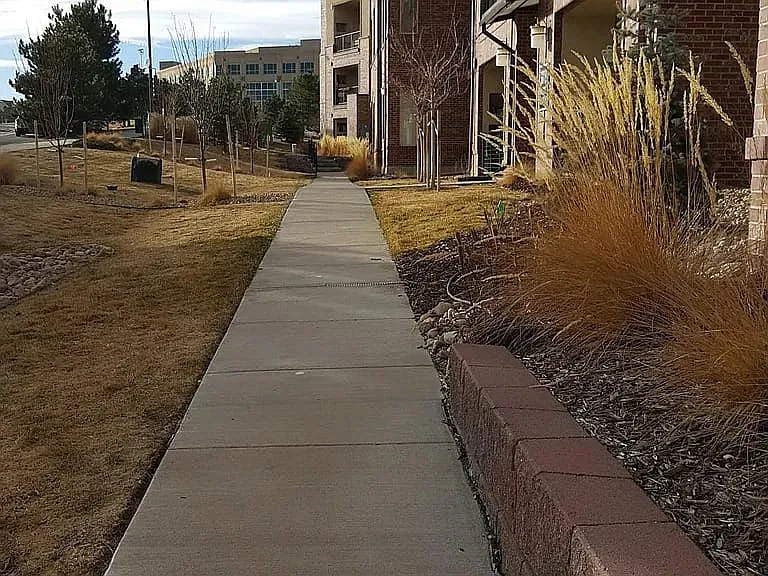 301 Inverness Way S — Photo 27