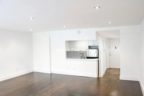 Rented by Mirador Real Estate | media 14