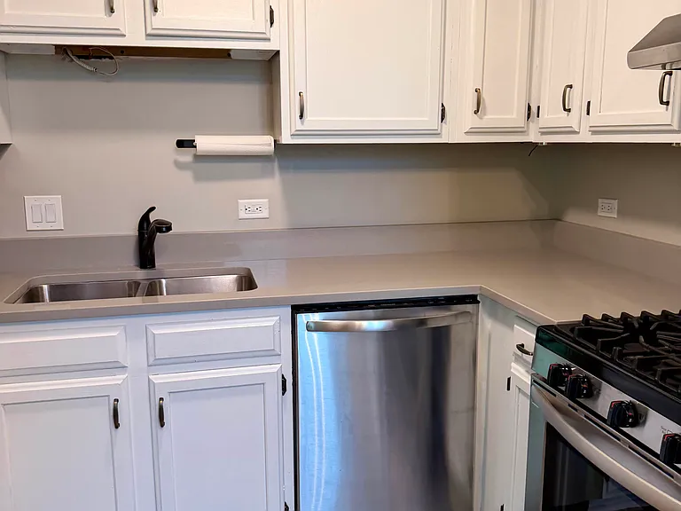333 S Jefferson St #3H — Photo 11