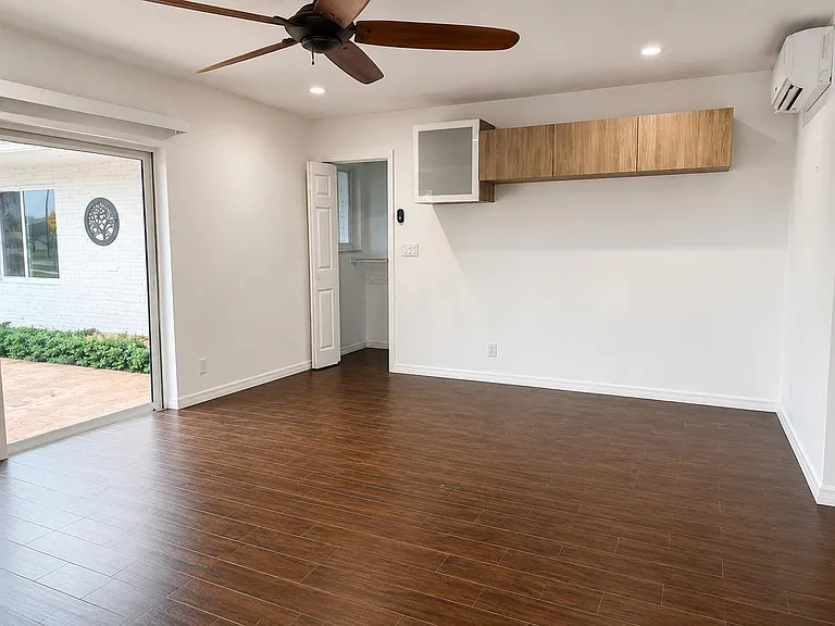 4912 Van Buren St #EFFICIENCY — Photo 12