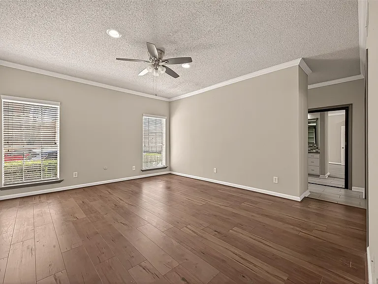 4024 Breakwood Dr — Photo 32