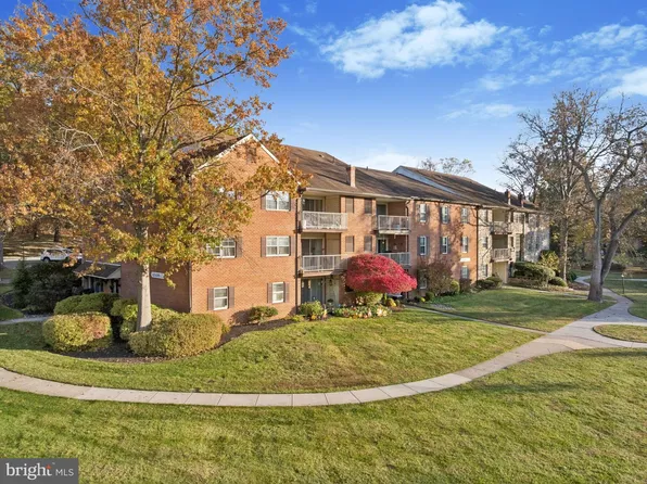 71 Drummers Ln, Wayne, PA 19087