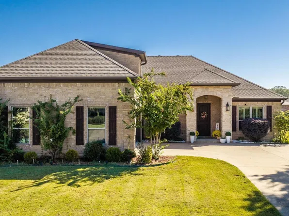 104 Marie Jeanne Dr, North Little Rock, AR 72113