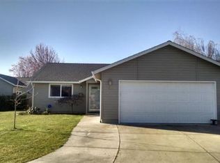 241 Samuel Lane Loop Rd, Phoenix, OR 97535