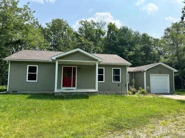 2738 N Lapeer Rd, Lapeer, MI 48446
