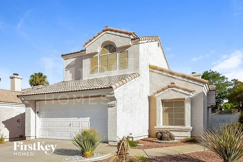 3 bed, 3.0 bath, 1499 sqft, $2,200 — Photo 2