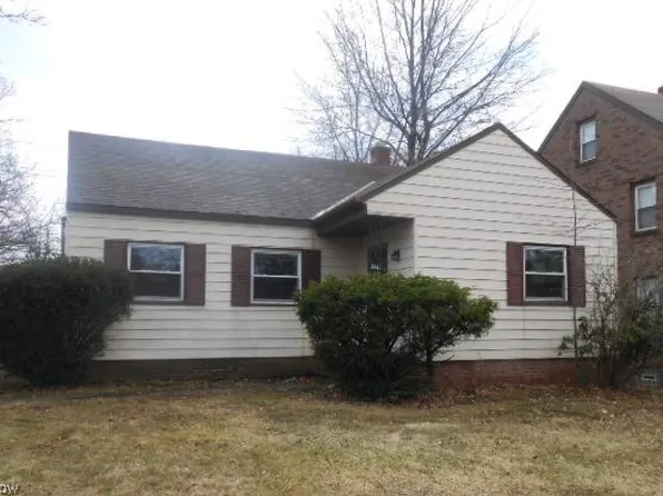 3540 Bainbridge Rd, Cleveland Heights, OH 44118