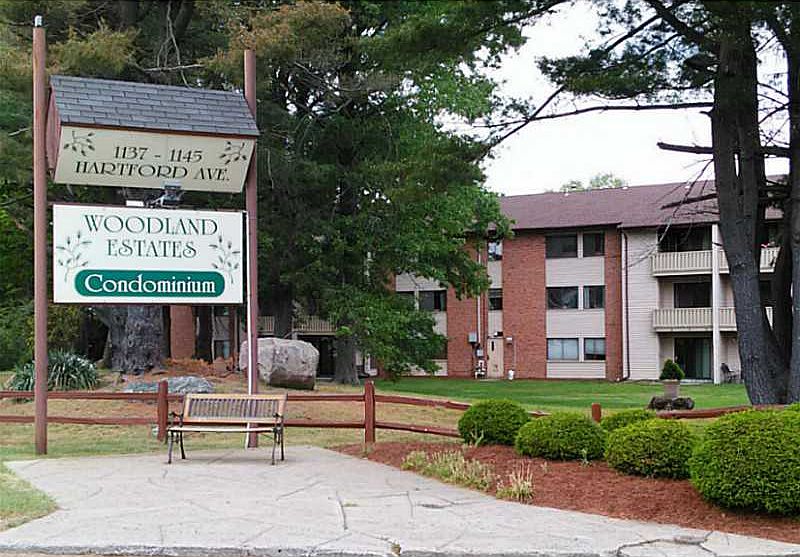 1st image of 1139 1/2 Hartford Ave APT 1C