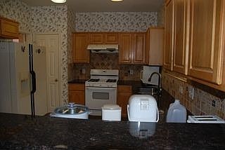 2nd image of 12211 Meadowglen Ct
