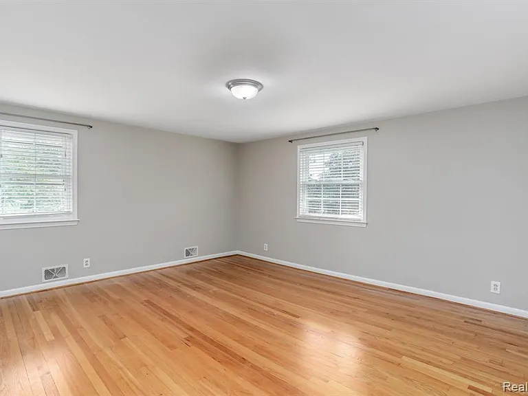 4259 Wendell Rd — Photo 20