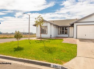 301 Redbud Pl, Perris, CA 92570