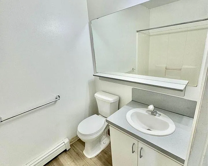 Unit Photo