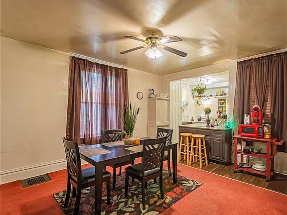 5th image of 211 Brown Ave