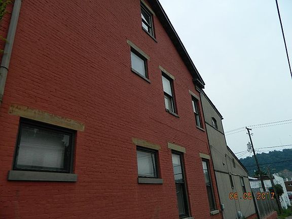 3rd image of 534 6th St