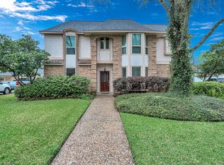 18331 Longcliffe Dr, Houston, TX 77084