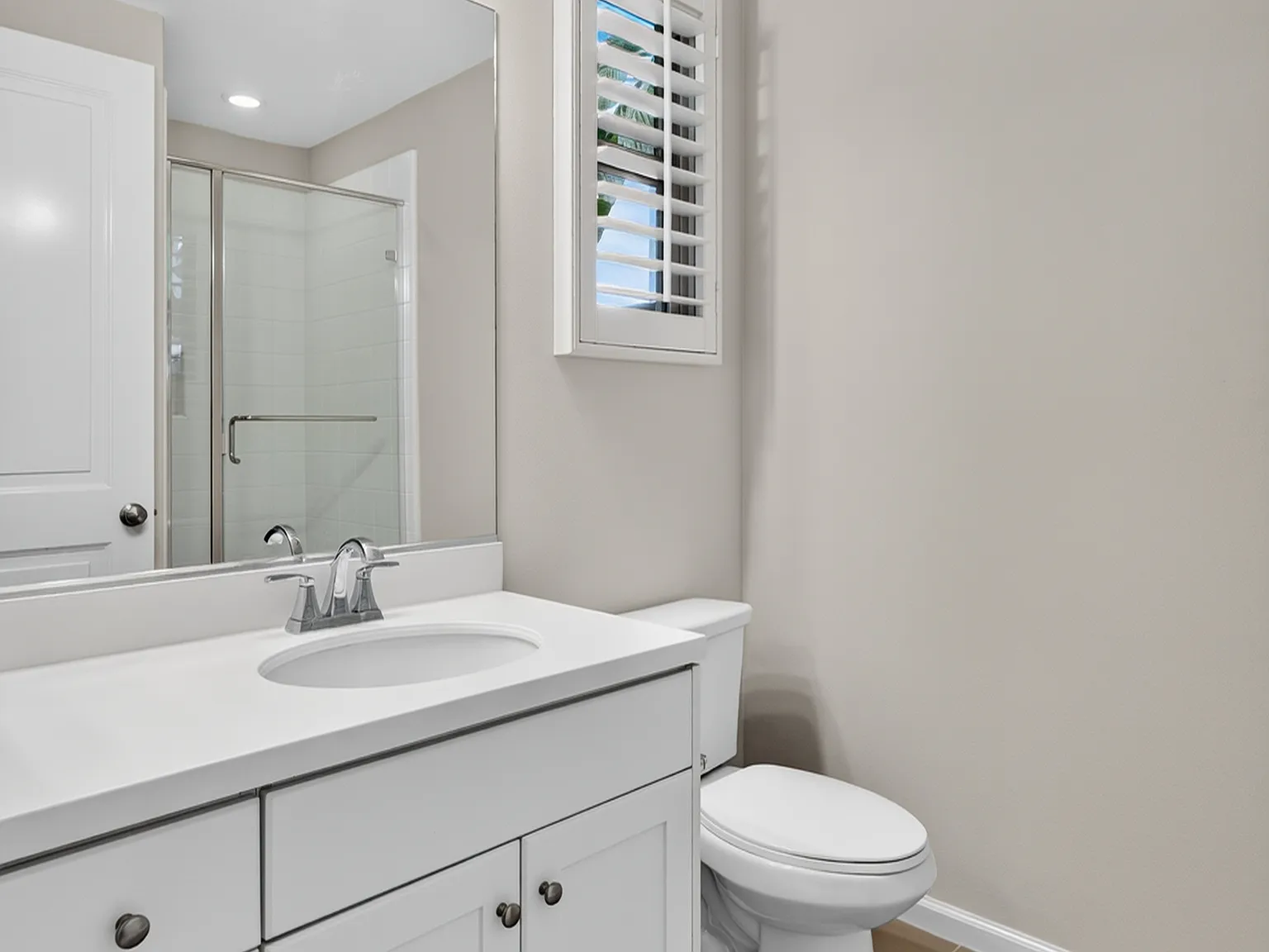 3 bed, 3.5 bath, 1658 sqft, $4,400 — Photo 4