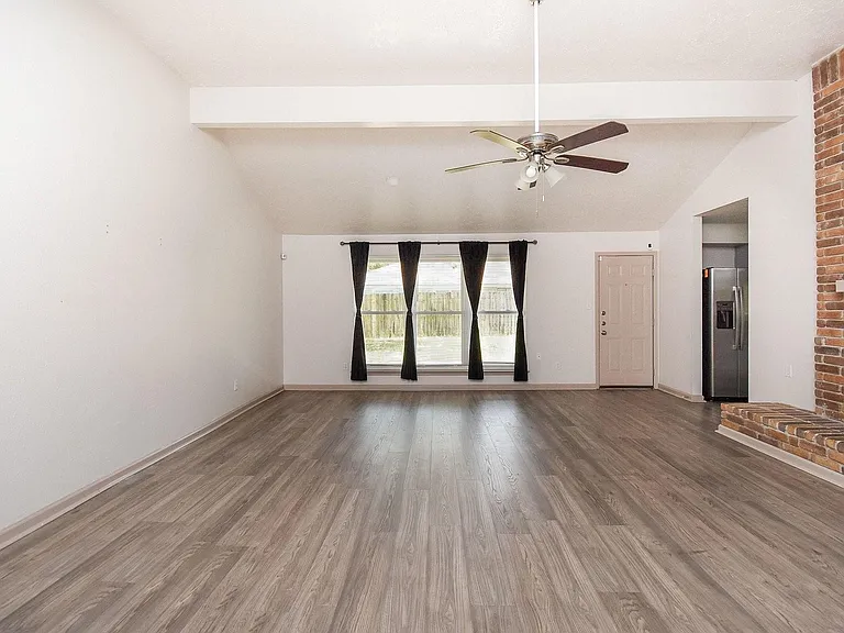 13430 Piney Oaks Dr — Photo 9