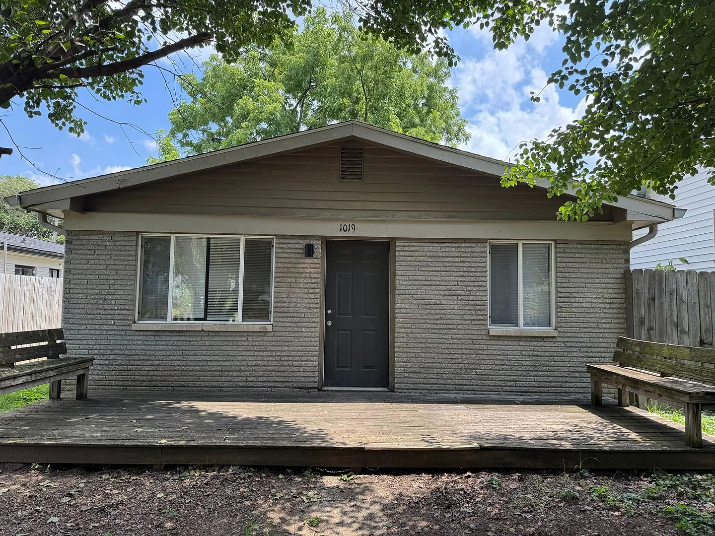 East Fountain Square 3 Bedrooms 1.5 Baths — Photo 1