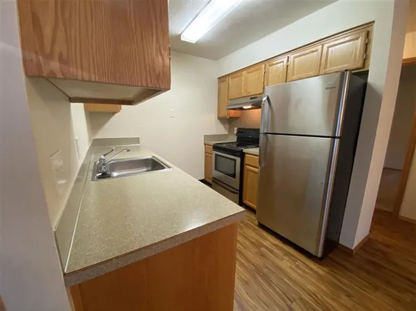 Laura Lane Apartments, 6512 SE Division St APT 3, Portland, OR 97206