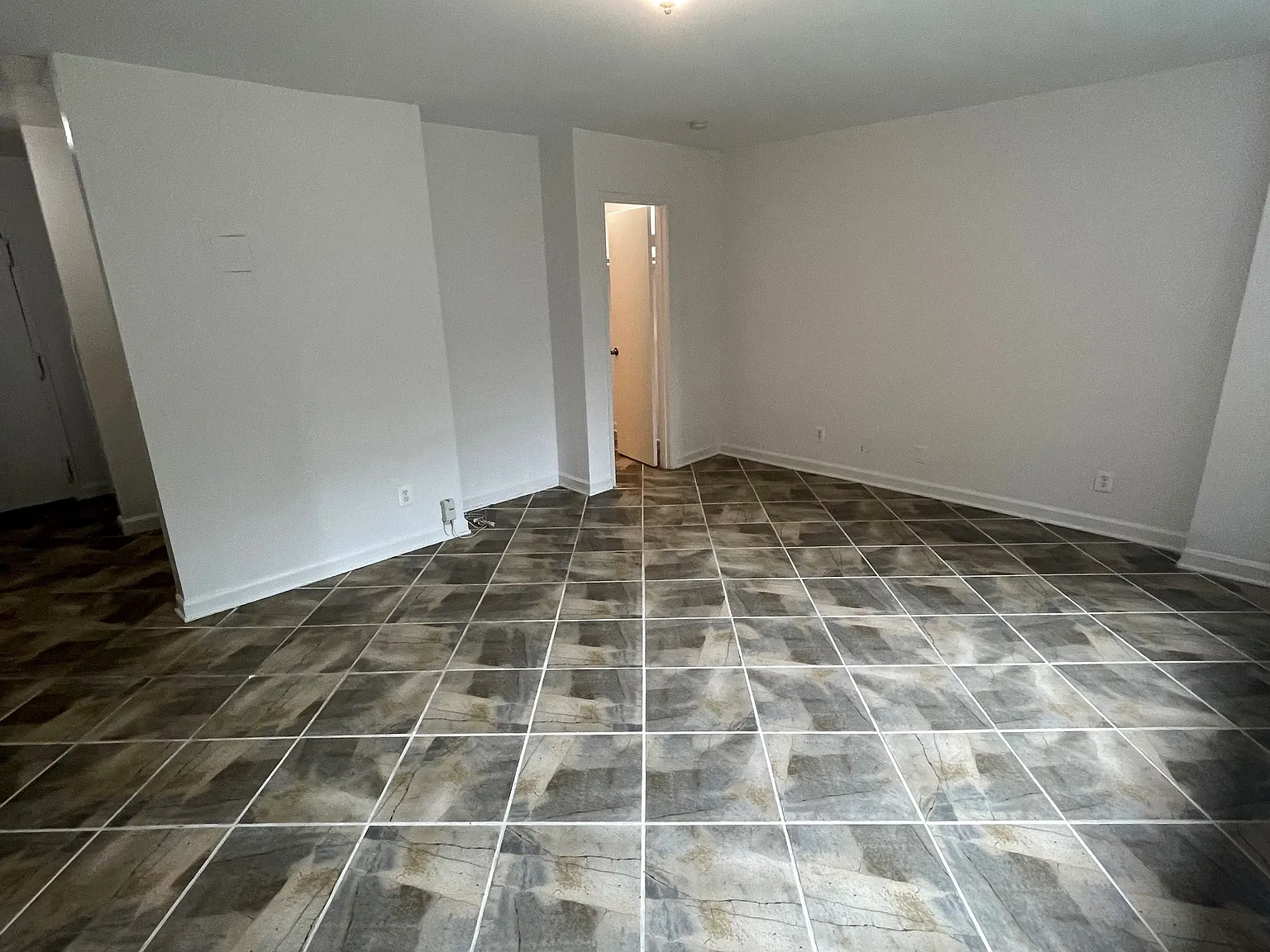 Studio, 401 sqft, $1,625 — Photo 2