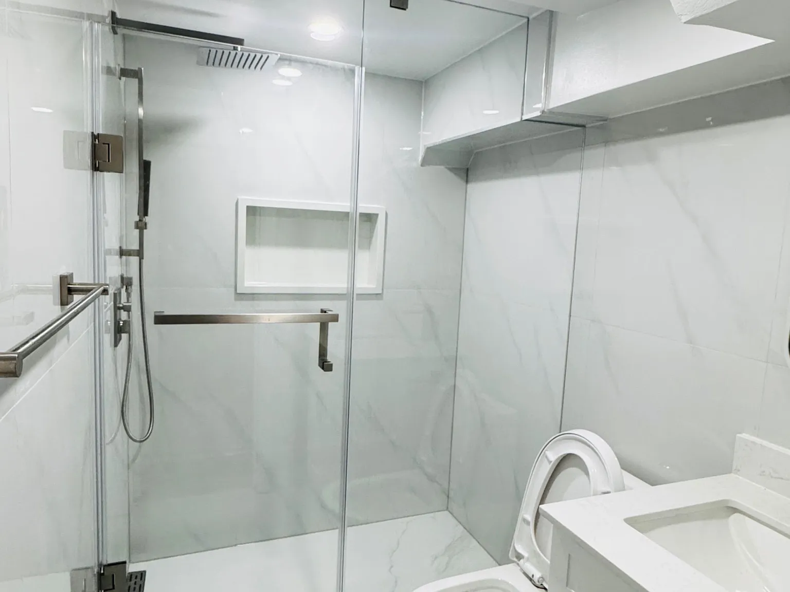 2 bed, $1,650 — Photo 3