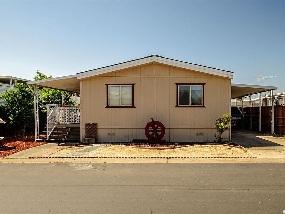 1st image of 3320 Clubhouse Dr