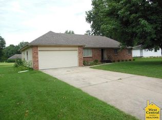 304 N Craig St, Clinton, MO 64735