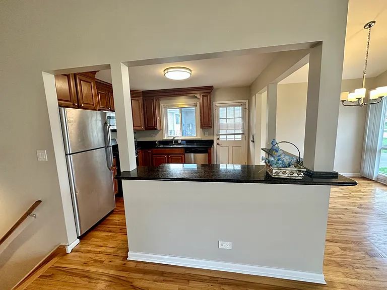 1243 S Mitchell Ave #HSE — Photo 6