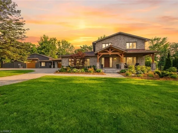 360 Robinson Rd, Brantford, ON N3T 5L7