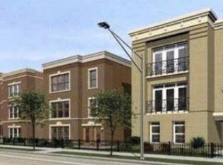 1317 W Taylor St #2R, Chicago, IL 60607