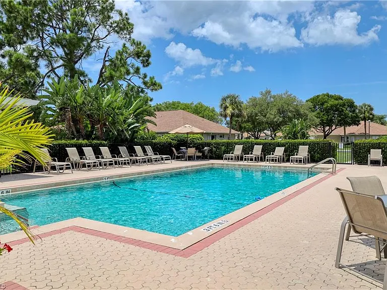 22589 Island Lakes Dr — Photo 43