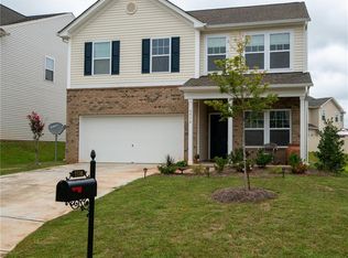 5516 Hardie Farm Dr, Greensboro, NC 27405