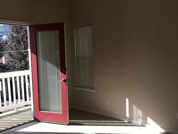 4th image of 614 S St APT B