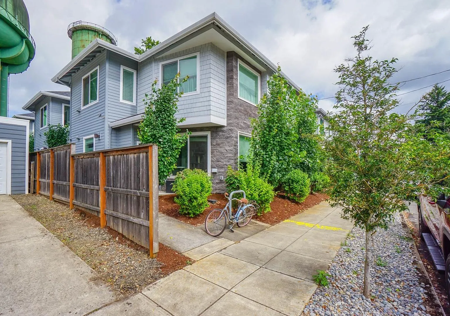 Welcome to Peregrine Place: Modern Comfort in the Heart of St. Johns — Photo 1