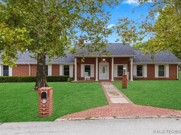 8 E Carriage Rd, Sapulpa, OK 74066