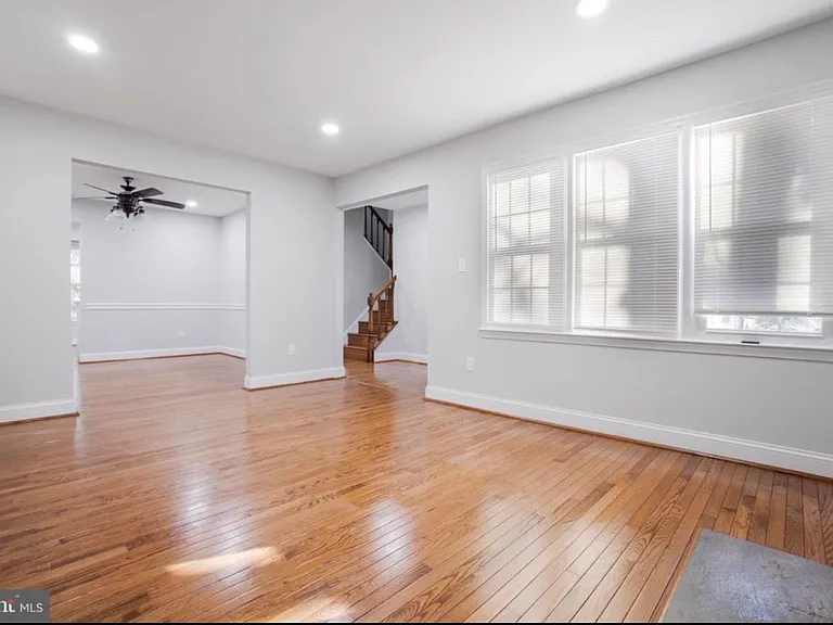 9612 Hillock Ct #3 — Photo 3