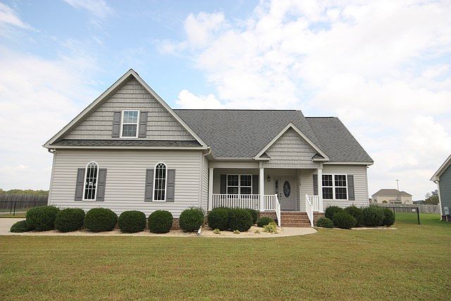 1st image of 118 Laurel Dr