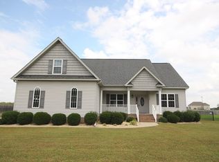 118 Laurel Dr, Pikeville, NC 27863
