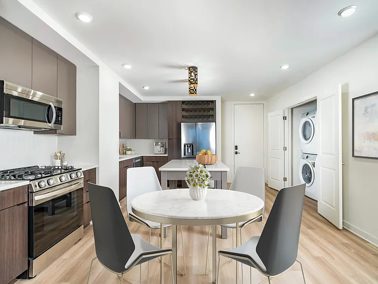 Cook and entertain in style at Modera Parkside! Our gourmet kitchens feature elegant quartz countertops, upgraded fixtures, and custom cabinetry with soft-close doors, providing the perfect blend of luxury and functionality in the heart of Midtown Atlanta