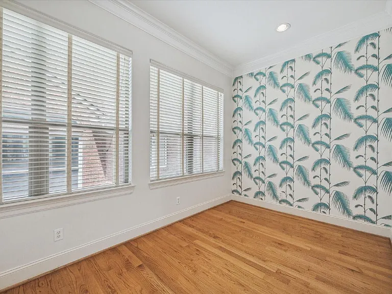 6830 Staffordshire Blvd — Photo 13