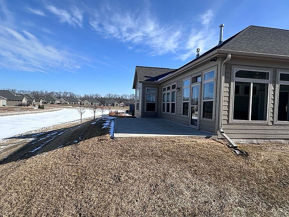 4th image of 159 N Bedford Rd